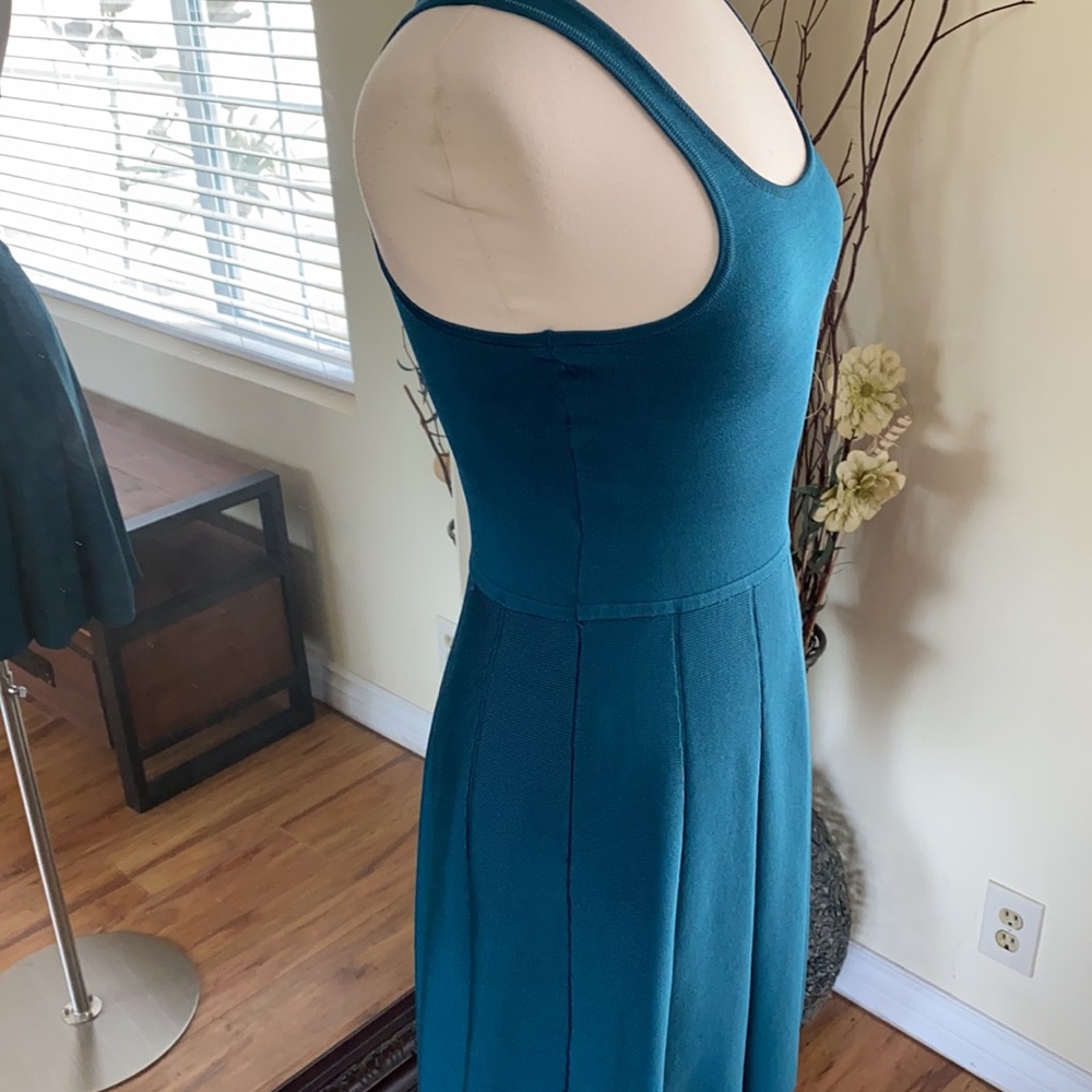 Cocktail Dress. - Picture 6 of 8